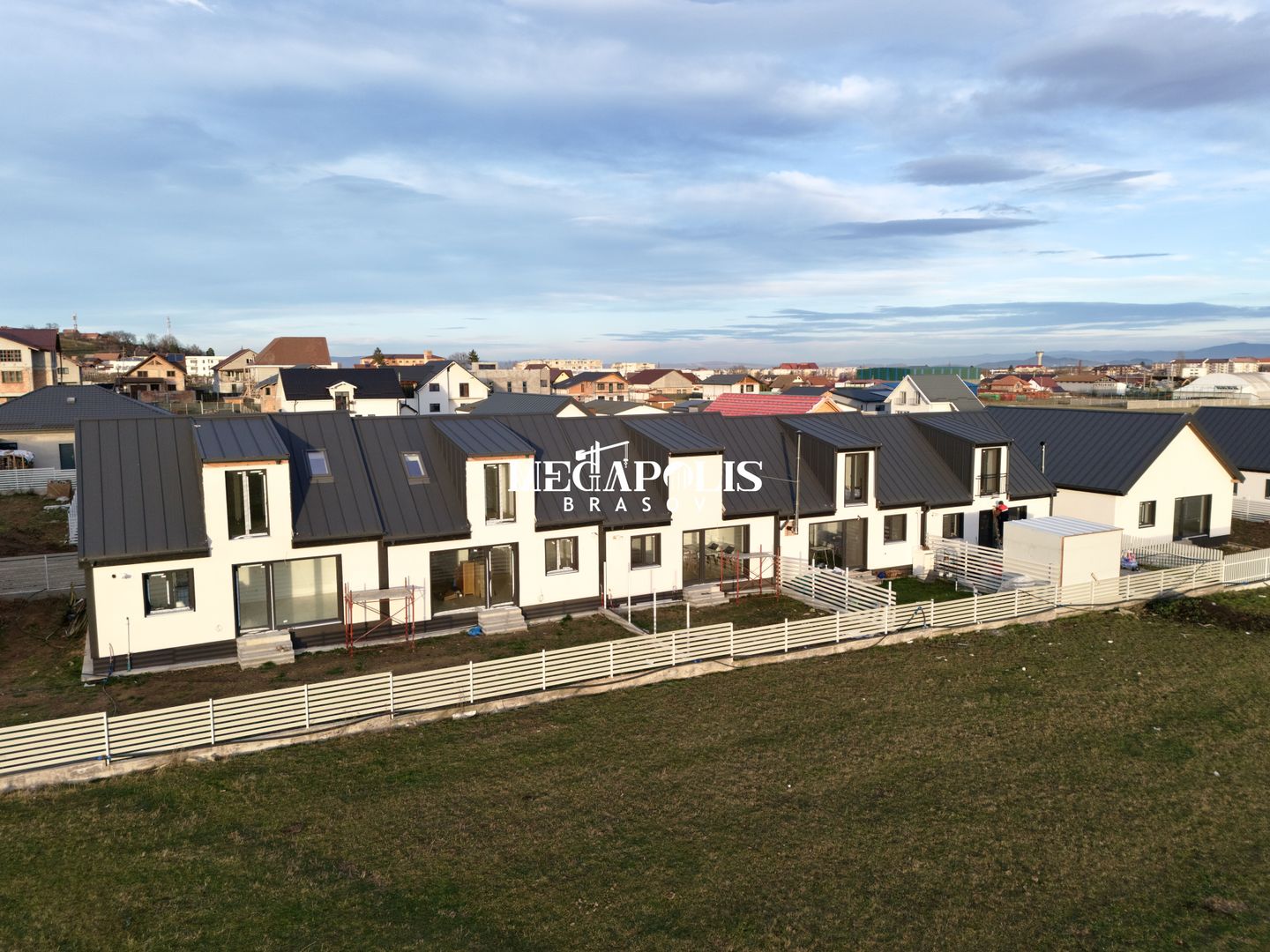 Casă / 2 camere / Codlea / Credit - Poză 1