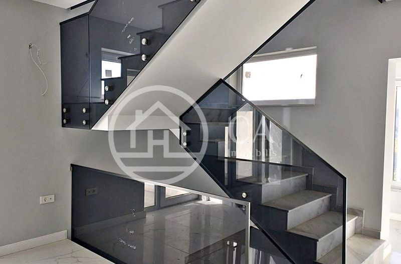 Pensiune de vânzare în Sânmartin, Oradea - Poză 3