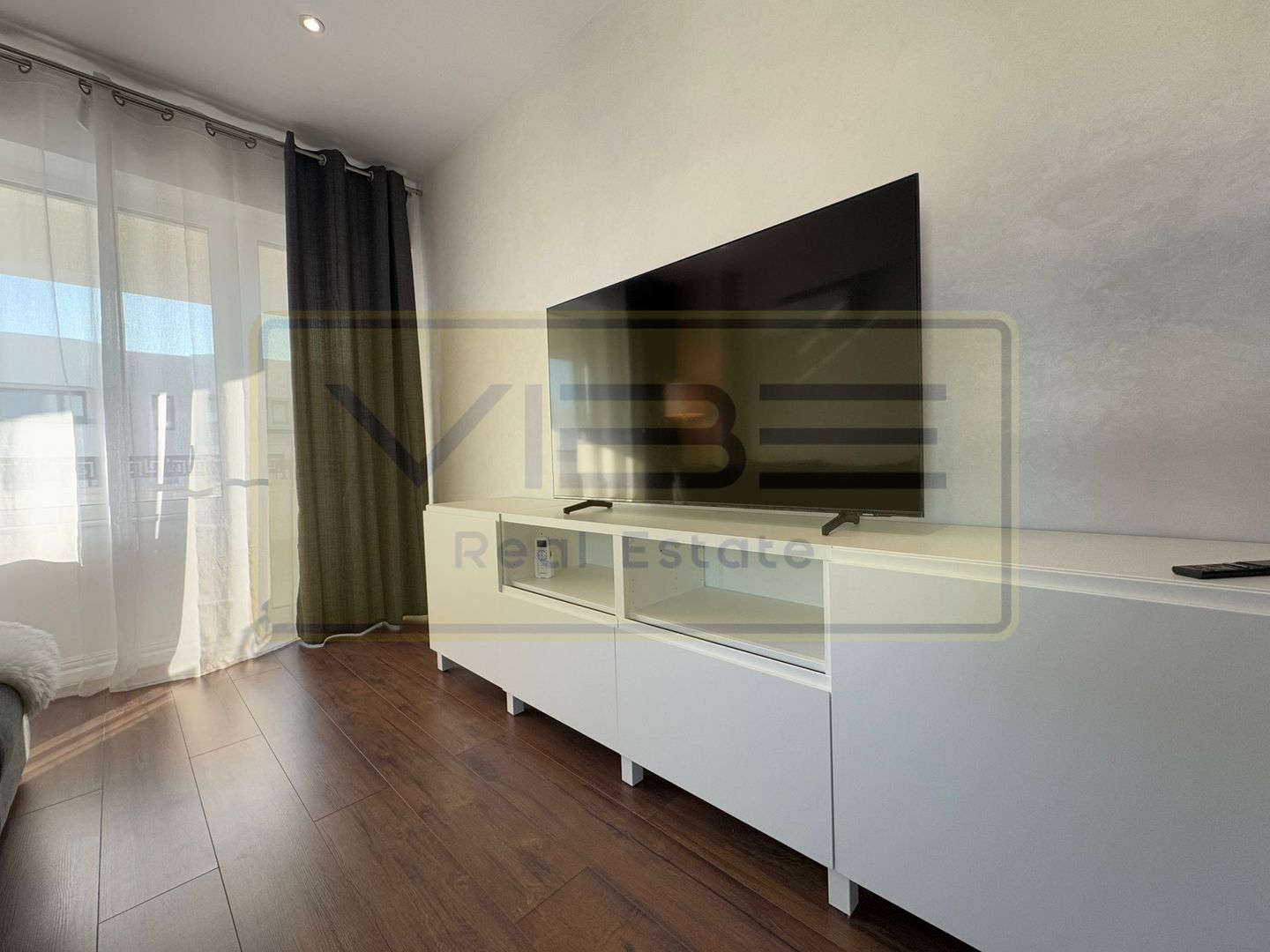 Apartament 2 camere + posibilitate 2 locuri parcare Copou - Royal Town - Poză 8