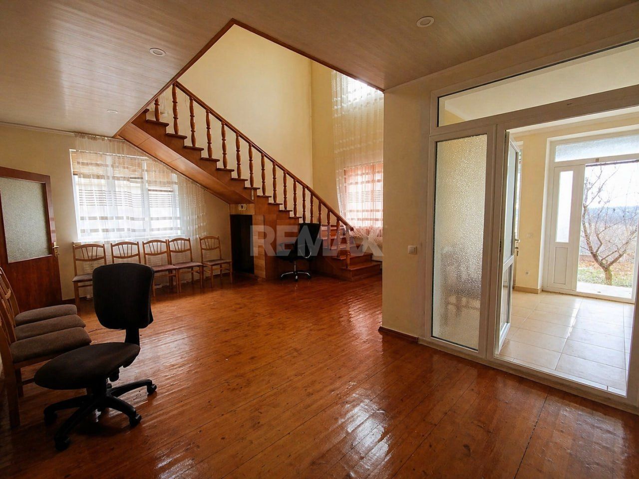 Casă + teren 7,48 ari și garaj – Drochia | 178 m² | 55.000 € - Poză 11