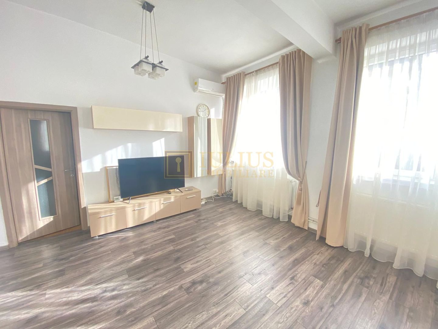 Spatiu comercial/birouri in zona accesibila - Poză 3