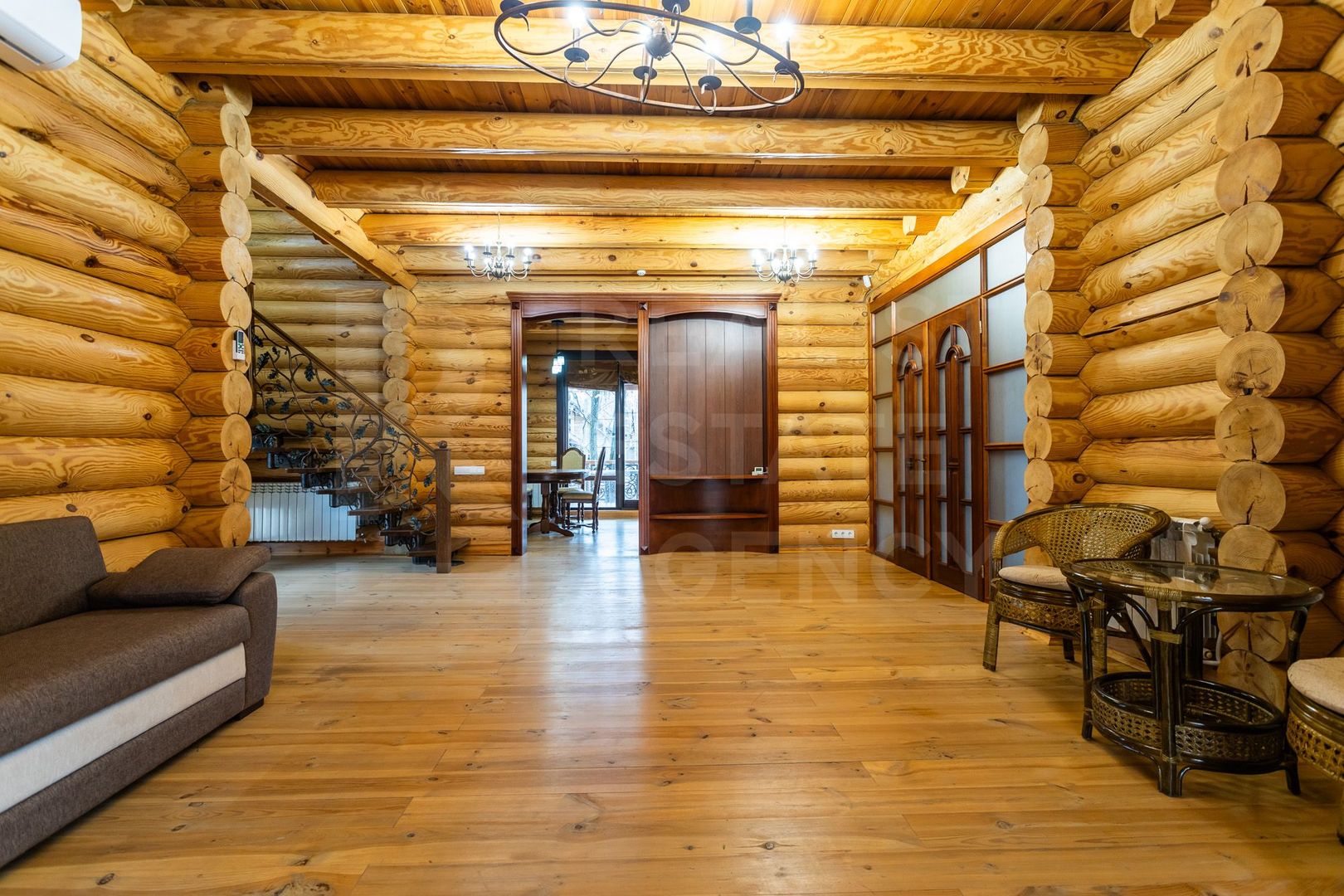 Chirie, casă, 3 nivele, 6 camere, Ialoveni - Poză 8