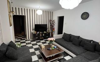 Apartament cu 4 camere in zona Parc Sebastian-Centrala Proprie - Poză 2