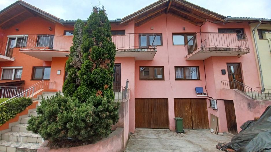 Casa insiruita, 2 dormitoare, garaj, Sanmartin. 120 000 E. Comision 0. - Poză 1