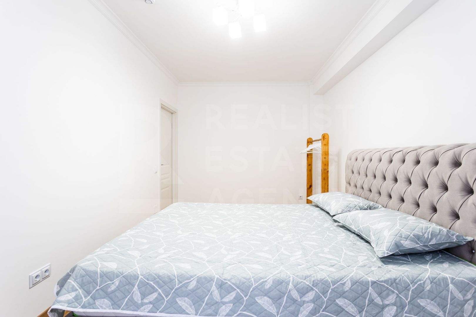 Chirie, apartament, 2 camere, strada Calea Ieşilor, Sculeni - Poză 12