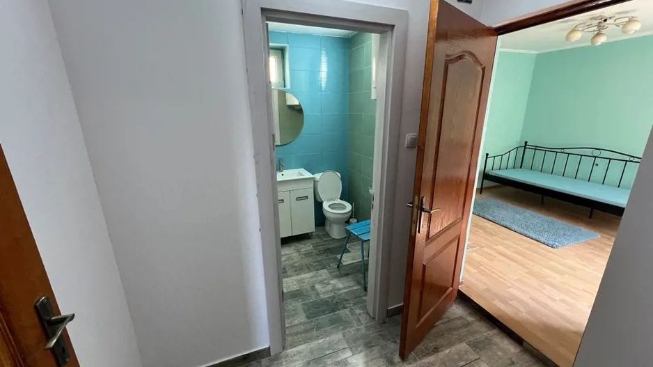 Casă de vânzare în Focșani – ideală pentru locuit sau investiție! - Poză 2