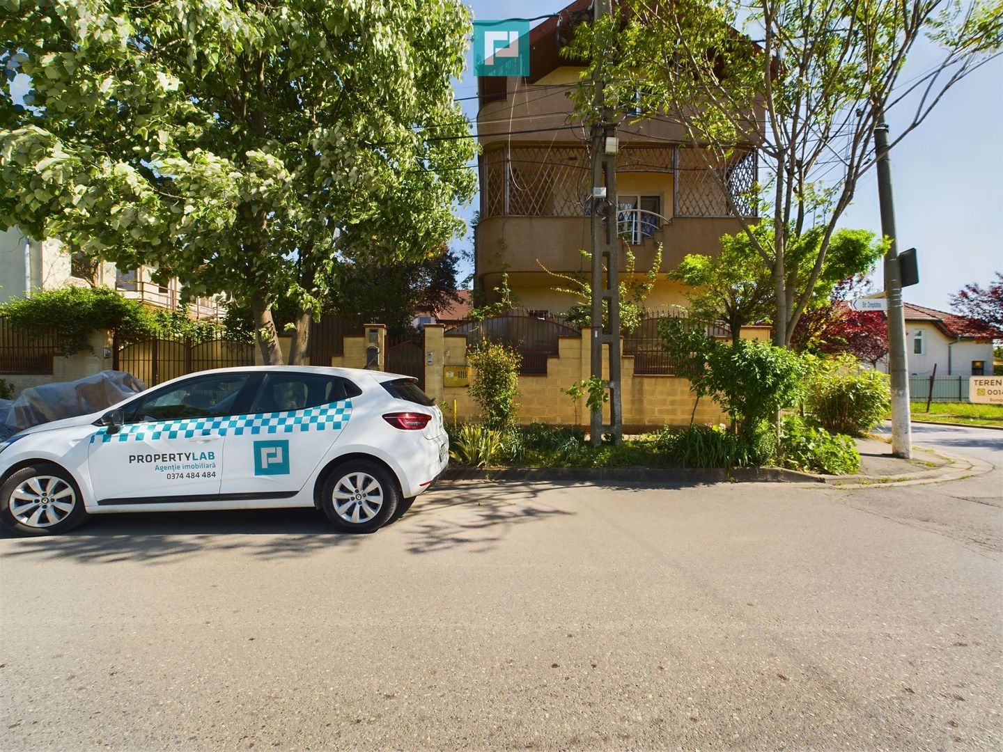 Două case în curte, la 2 minute de Shopping City - Poză 1