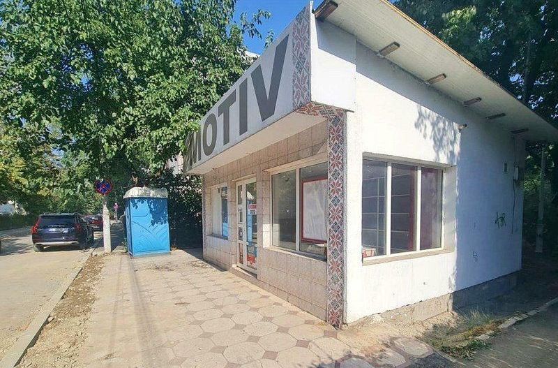 Spatiu comercial stradal - zona Micro 19, langa piata - Poză 1