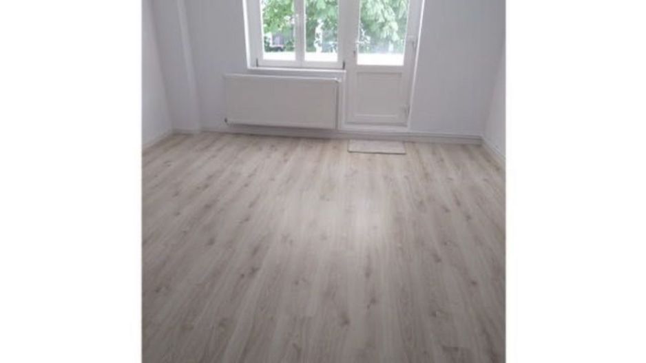 Garsoniera aproape de plaja - Poză 1