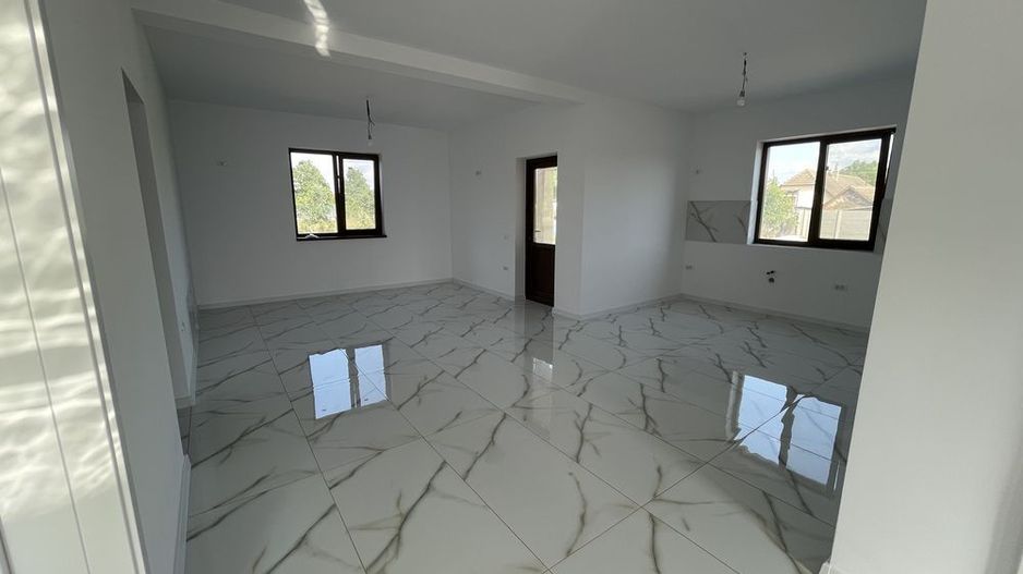 Casa individuala com Peciu Nou-  loc. Dinias - Poză 8