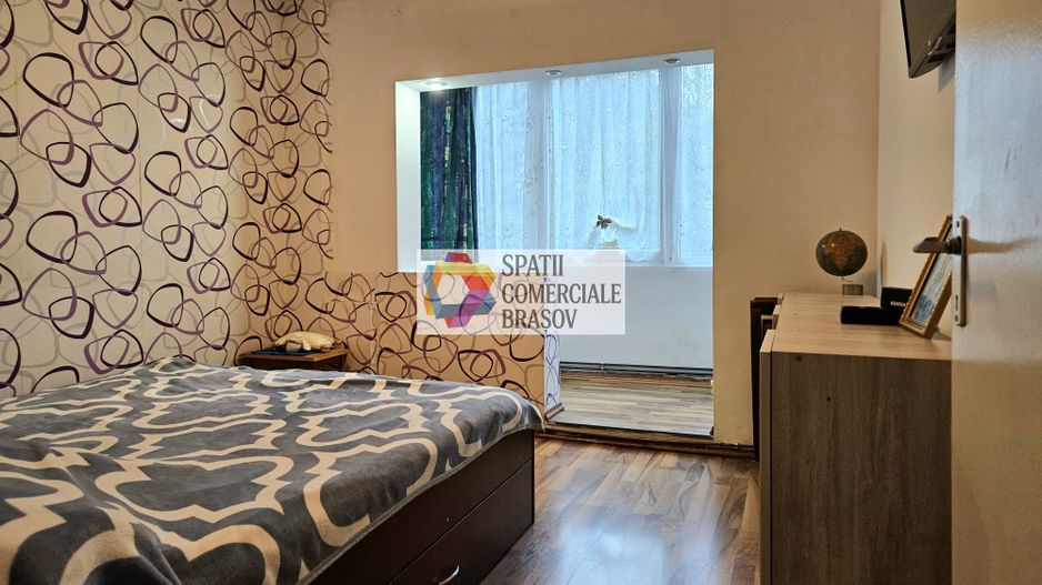 Apartament cu patru camere, zona Judetean 77mp - Poză 8