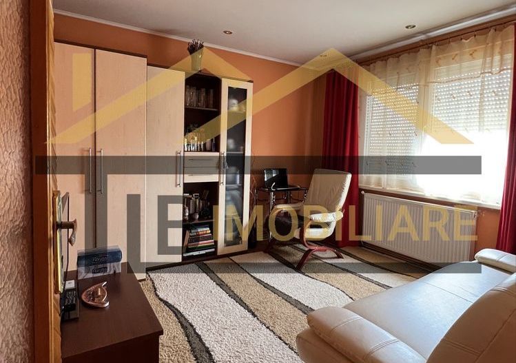 Apartament cu 2 camere, 55 mp, decomandat, Zona Libertatii - Poză 2