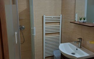 Casă cu 5 camere mobilata si utilata- Aroneanu Iasi - Poză 4