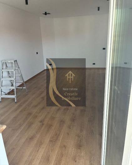 Vând apartament deosebit, zonă ultracentrală, renovat deosebit - Poză 10