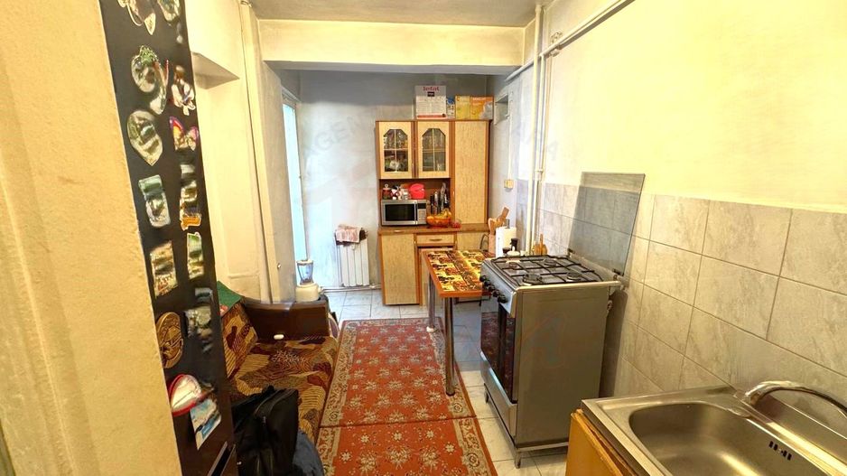 69.900 Euro Ap 2 camere cu 2 balcoane, decomandat, etaj 2, Micro18 - Poză 6