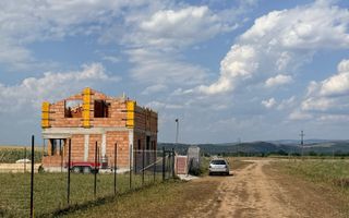 Teren intravilan de vânzare în Hărman, Brașov cu utilitati - Poză 3