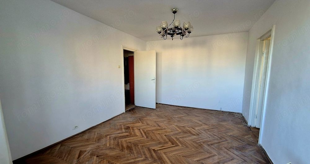 Apartament 3 camere Aleea Minerva - Poză 4