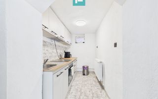 Casă spațioasă cu teren de 2.160 mp. Zerindu Mic - Poză 8