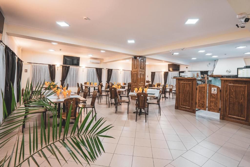 Oportunitate de Investiție – Hotel de Vânzare în Moieciu de Jos - Poză 4