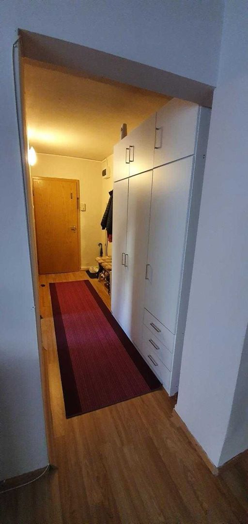 Se oferă spre vânzare un apartament cu 2 camere, Et. 1,Str Munteniei - Poză 6