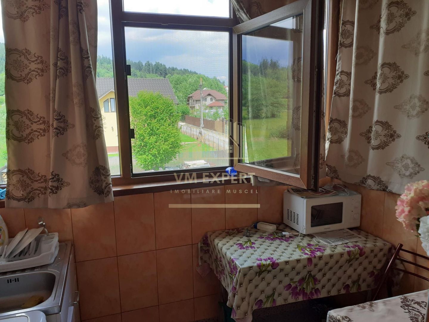 VILA 6 CAMERE, TEREN 690 MP, CAMPULUNG - Poză 4