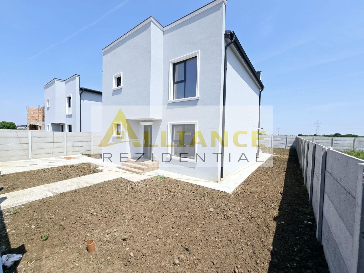 Vila individuala - 5 camere - 3 bai - teren 428mp - pod - beci - Poză 2