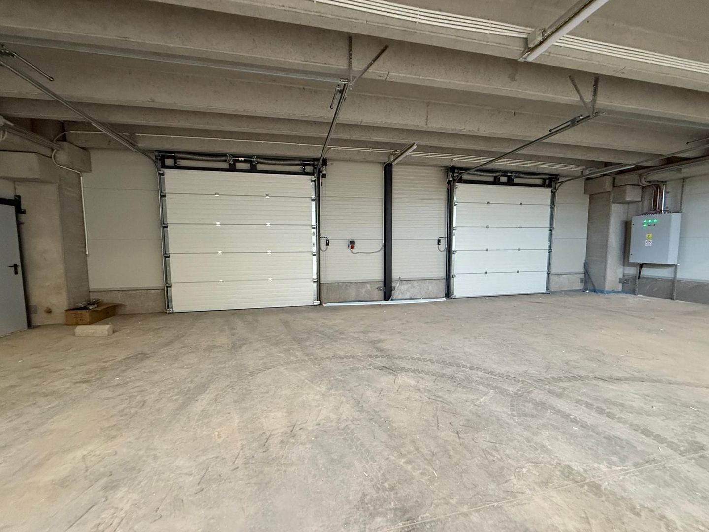 Ansamblu industrial format din 9 hale de vânzare – Popești-Leordeni - Poză 16