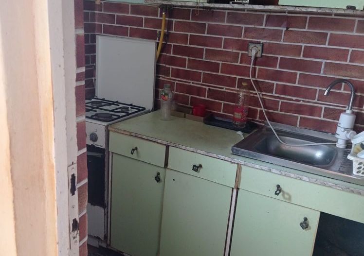 BRASADAS vinde garsoniera confort 2 la etajul 1 pe Ostrovului. - Poză 4