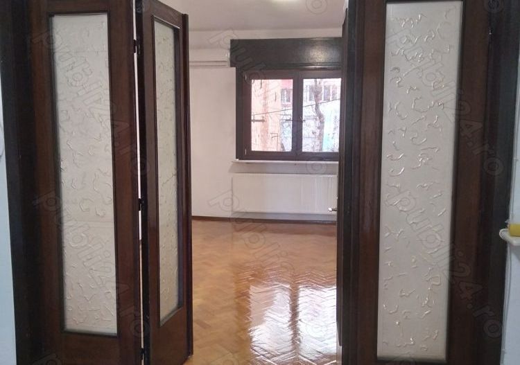 APARTAMENT IN VILA  PARCARE ZONA VICTORIEI - Poză 5