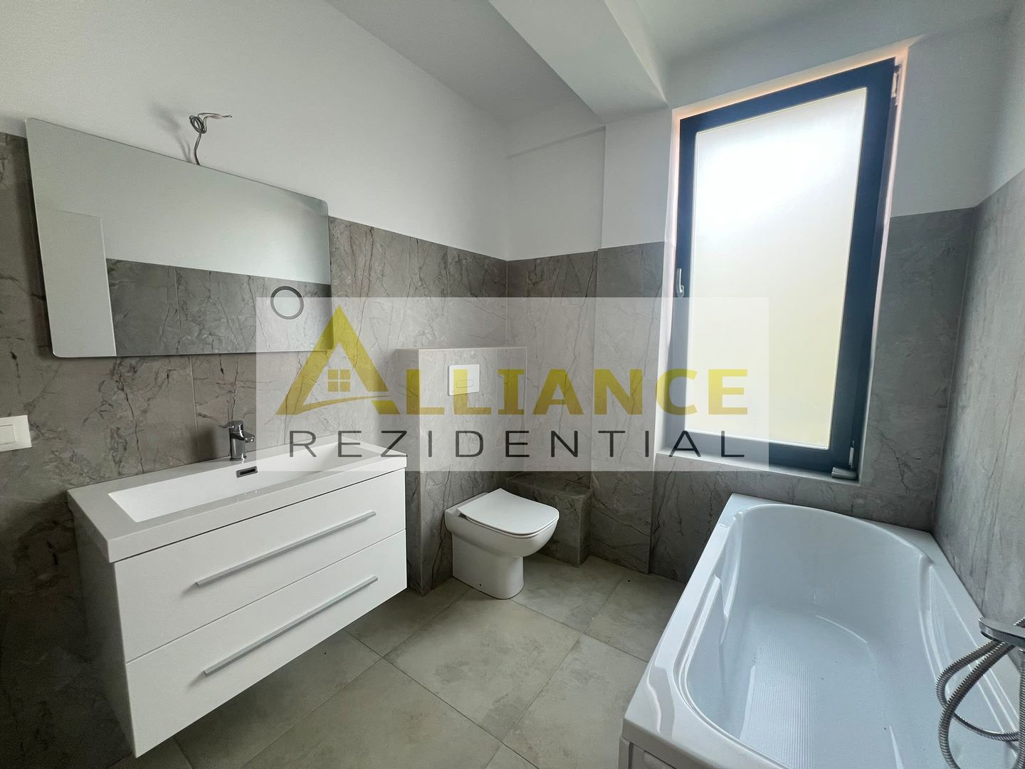 Duplex   - 3 camere -2 bai-400 M de STV - Poză 15