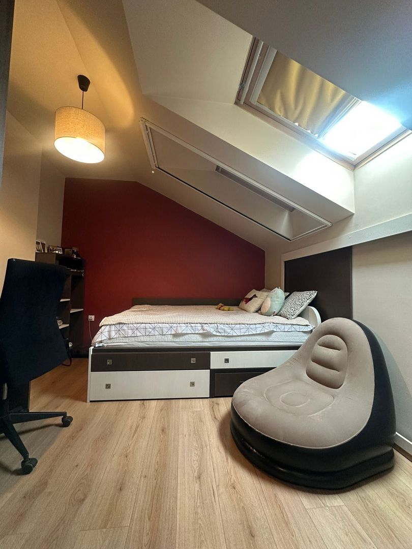 BRASADAS vinde ap 3 cam 2009 etaj 3/3 zona Semicentrala. - Poză 8