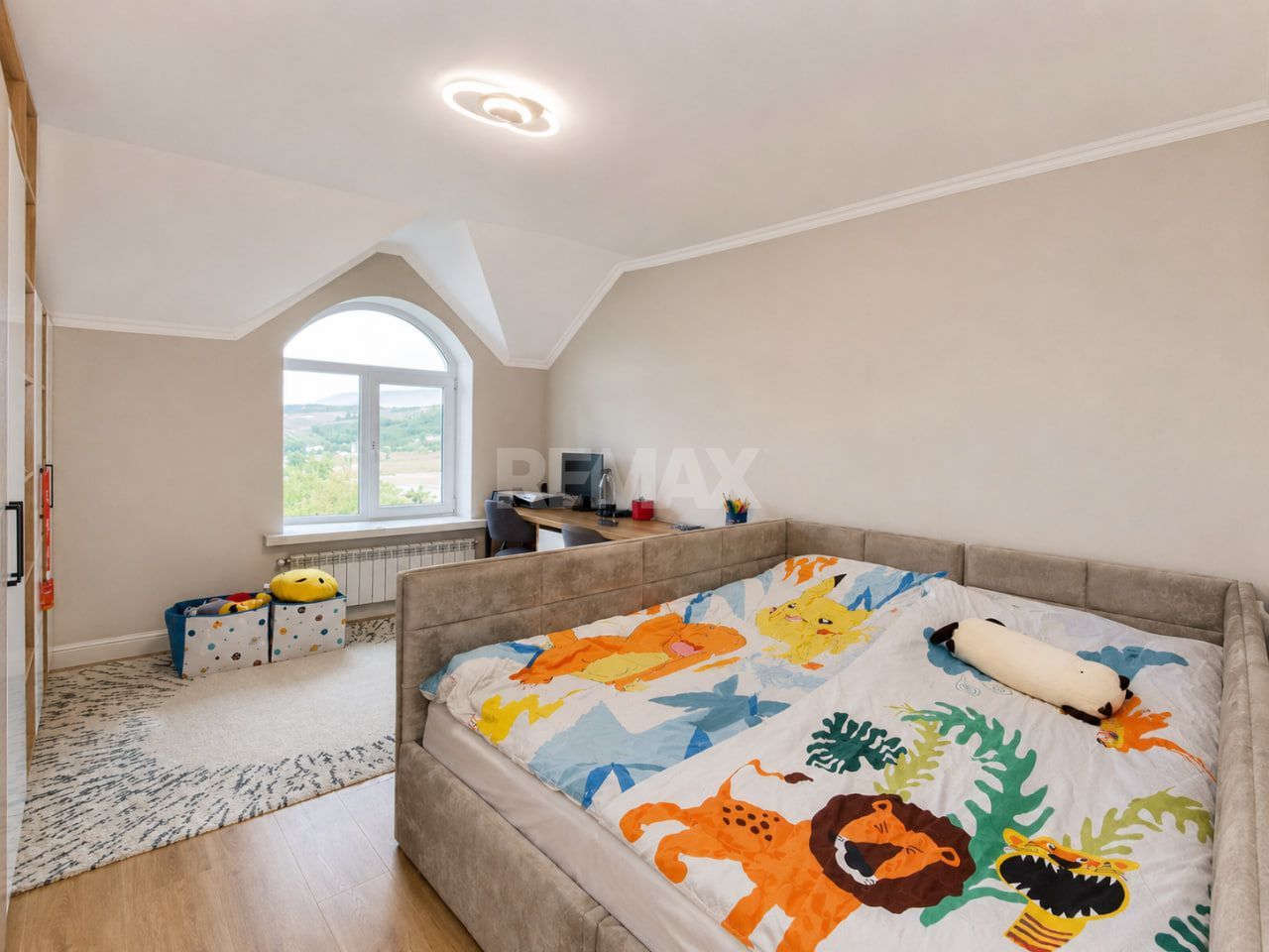 Casă 3 + Living, renovată | 17 ari | Panouri fotovoltaice | Pompă de căldură | Măgdăcești - Poză 24