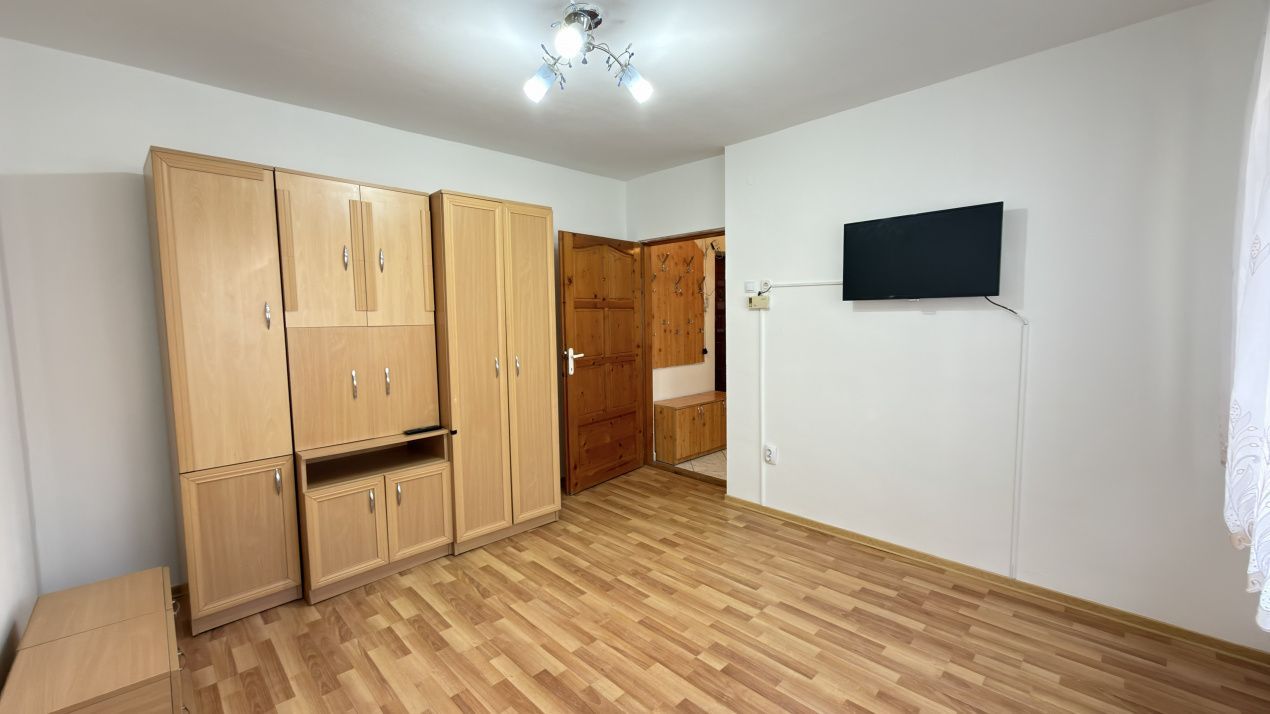 Apartament 2 camere decomandat Parter, Mobilat și utilat -Eliberării Nr.8- Carei - Poză 2