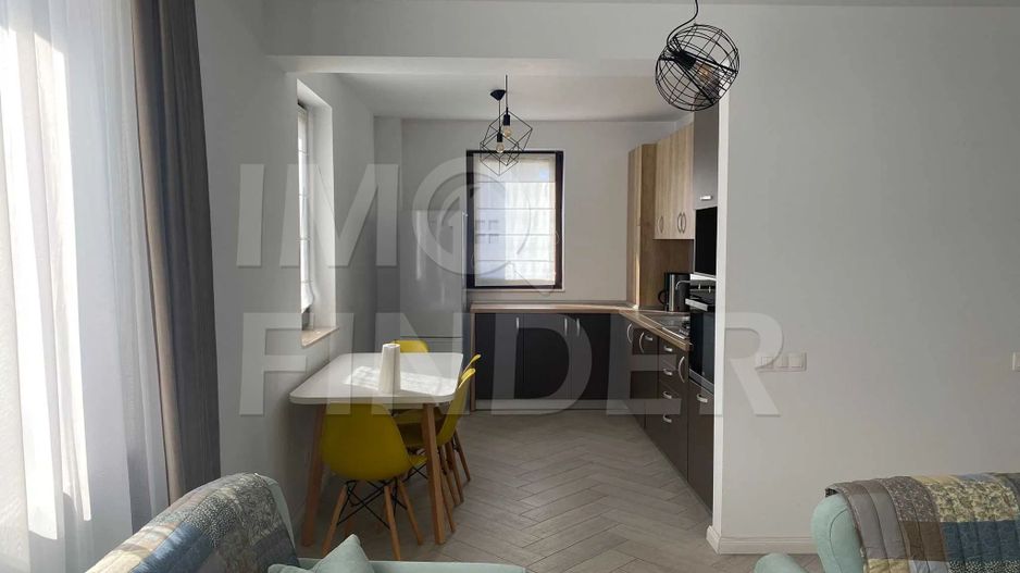 Apartament 3 camere | 80 mp | imobil mic | garaj inclus | zona linistita - Poză 9