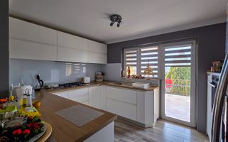 Vila superba | Teren 2300mp | Dealul cu tei | Aninoasa | Doicesti - Poză 11