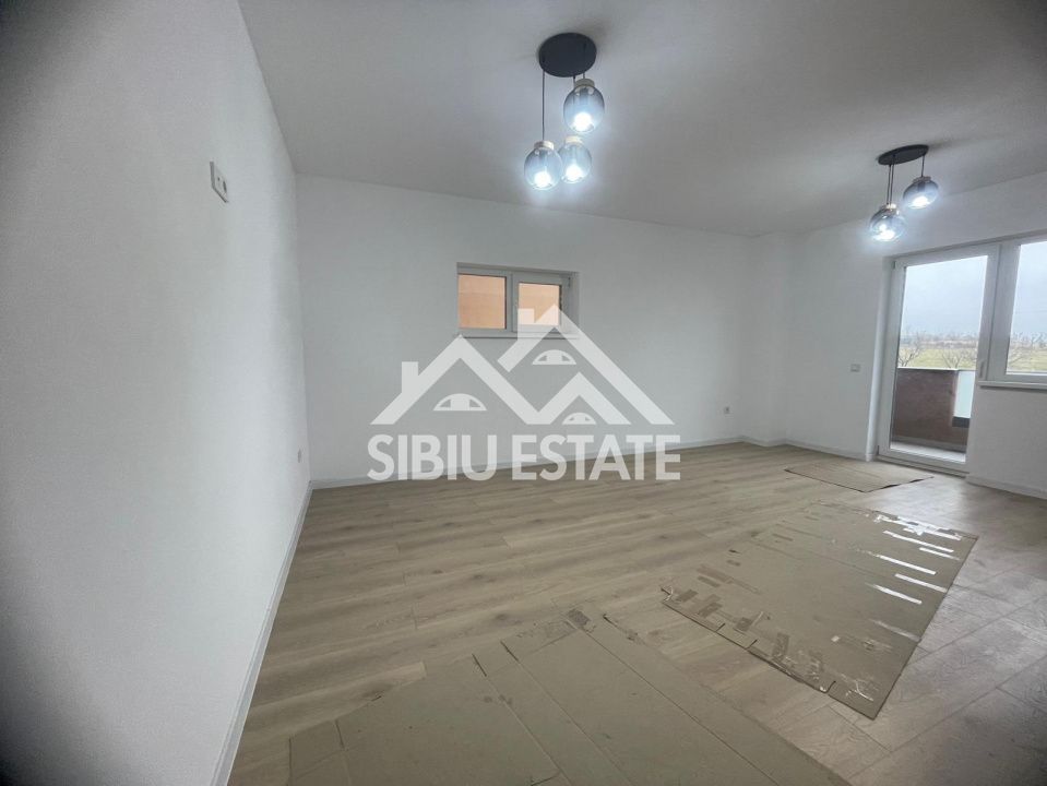 Apartament cu 3 camere, s.utila 70.15 mp.  bloc cu lift-  loc de parcare - Poză 10