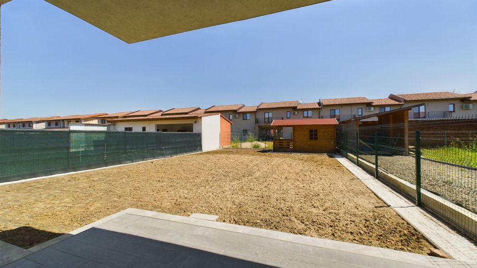 Casă modern finisată și utilată în Săcălaz - Poză 11