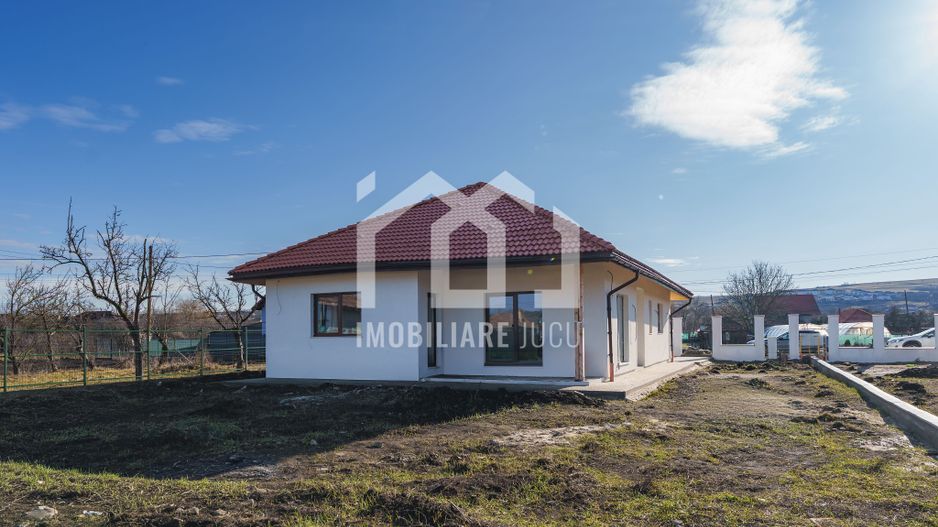 Casă Individuală 4 camere,114mp, teren 750mp, zona Parc,Jucu de Mijloc - Poză 1