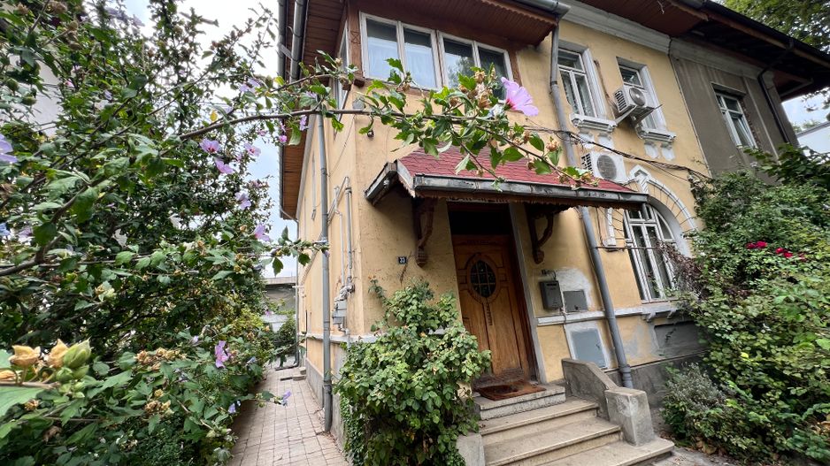 Casă interbelică de închiriat – Str. Barbu Văcărescu nr. 33 - Poză 3