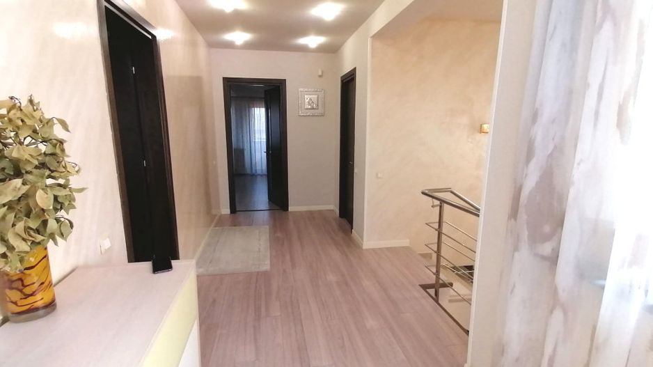 COICIU (Cod 01) Armonie și Eleganță pentru Două Generații! - Poză 23