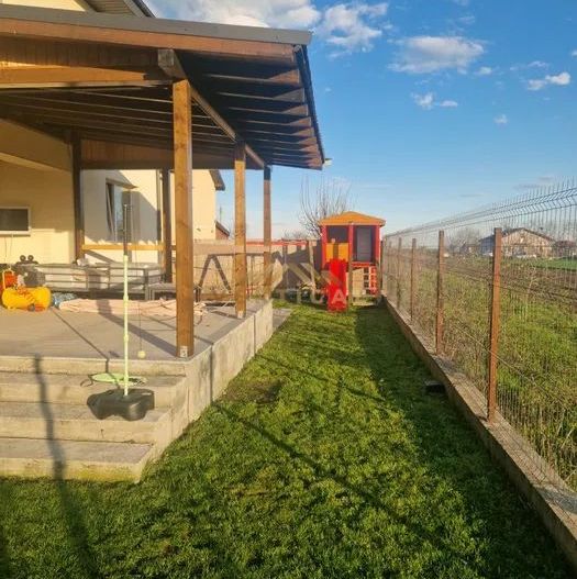 Casă P+1+Pod de vânzare  | 145 mp utili | Teren amenajat | Berceni - Poză 3