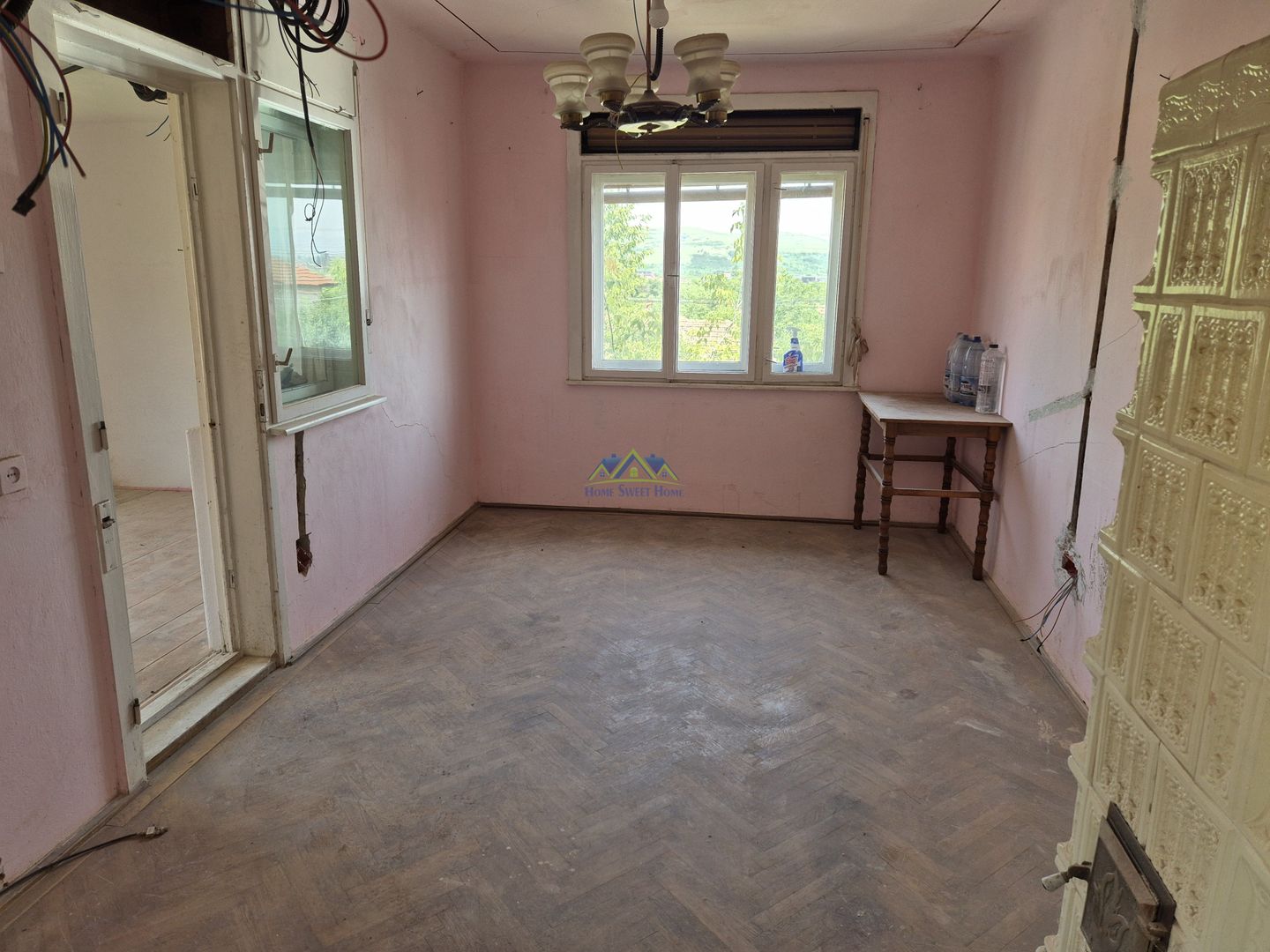 Vand casa 3 camere, garaj, curte, baie si buc, zona Gh. Apostol, 277mp - Poză 7