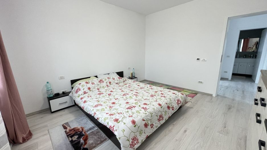 Duplex P+1E -unități separate prin cameră tehnica - Poză 15
