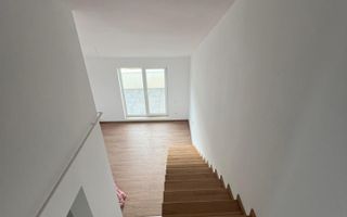 Apartament 3 camere / penthouse pe doua nivele - zona Sanpetru - Poză 4