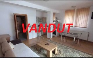 Vanzare apartament in vila, 2 camere Banatului - Poză 1