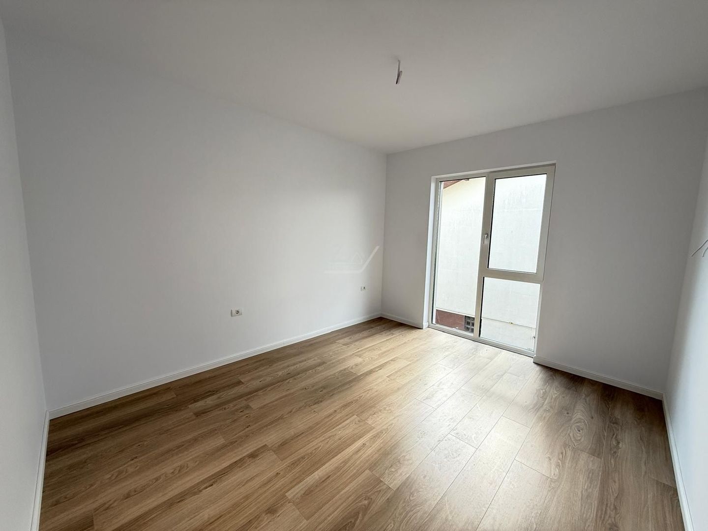 Locatie excelenta - langa Musicescu. 3 dormitoare. 2 locuri parcare. - Poză 15