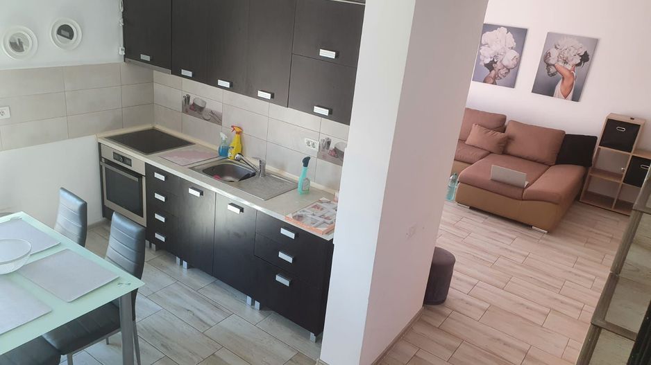 Casa cu 4 camere si garaj - Poză 13