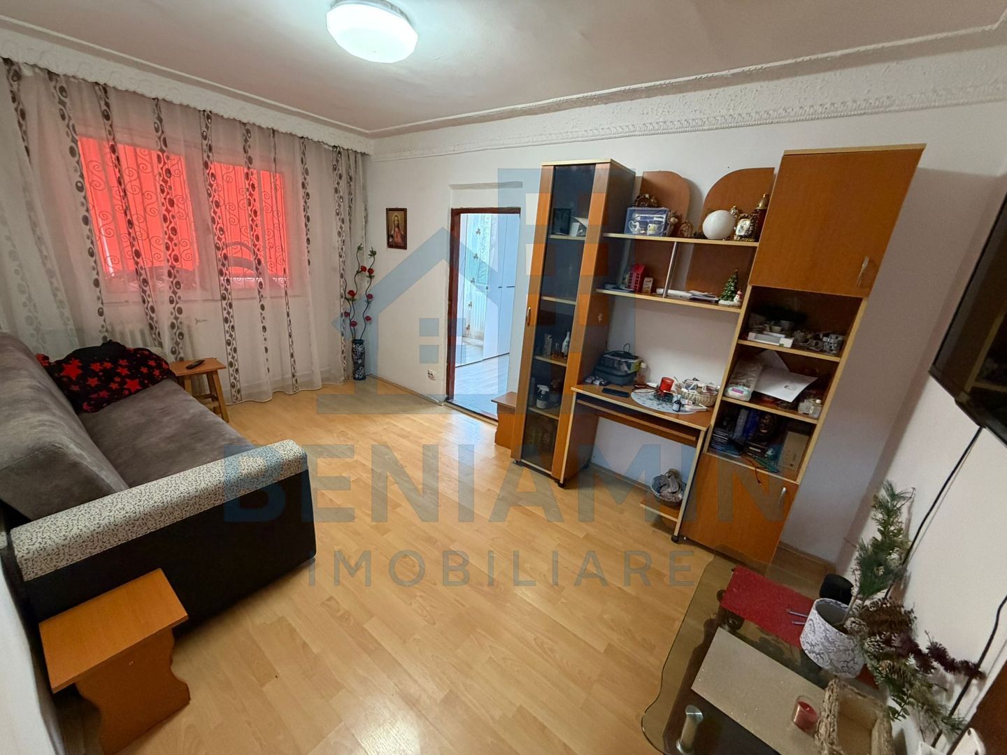2 camere - parter - investitie - teava de gaze - Craiovita - Materna - Poză 1