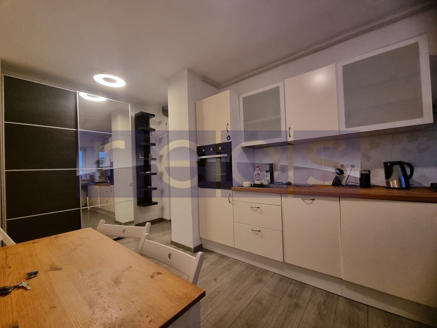 VANZARE- 2 CAMERE- TIMPURI NOI-METROU - Poză 7