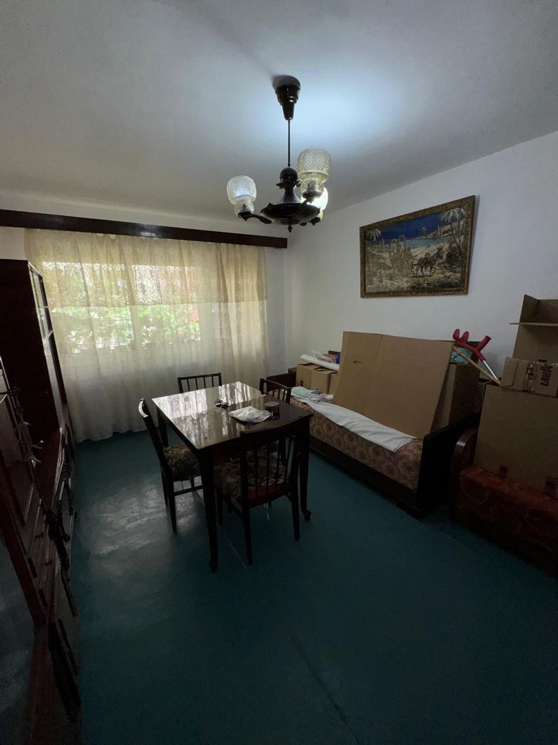 vand apartament 3 camere , zona Splai Mihai Viteazul ,et 1, incalzire - Poză 9